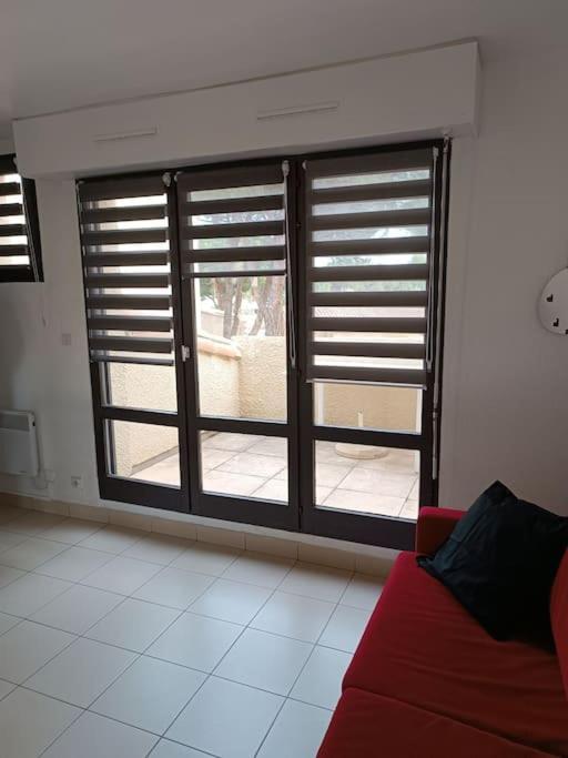 Studio Renove Dans Residence De Vacances Avec Grande Piscine Chauffee, Parking Et Terrasse Agde Eksteriør billede