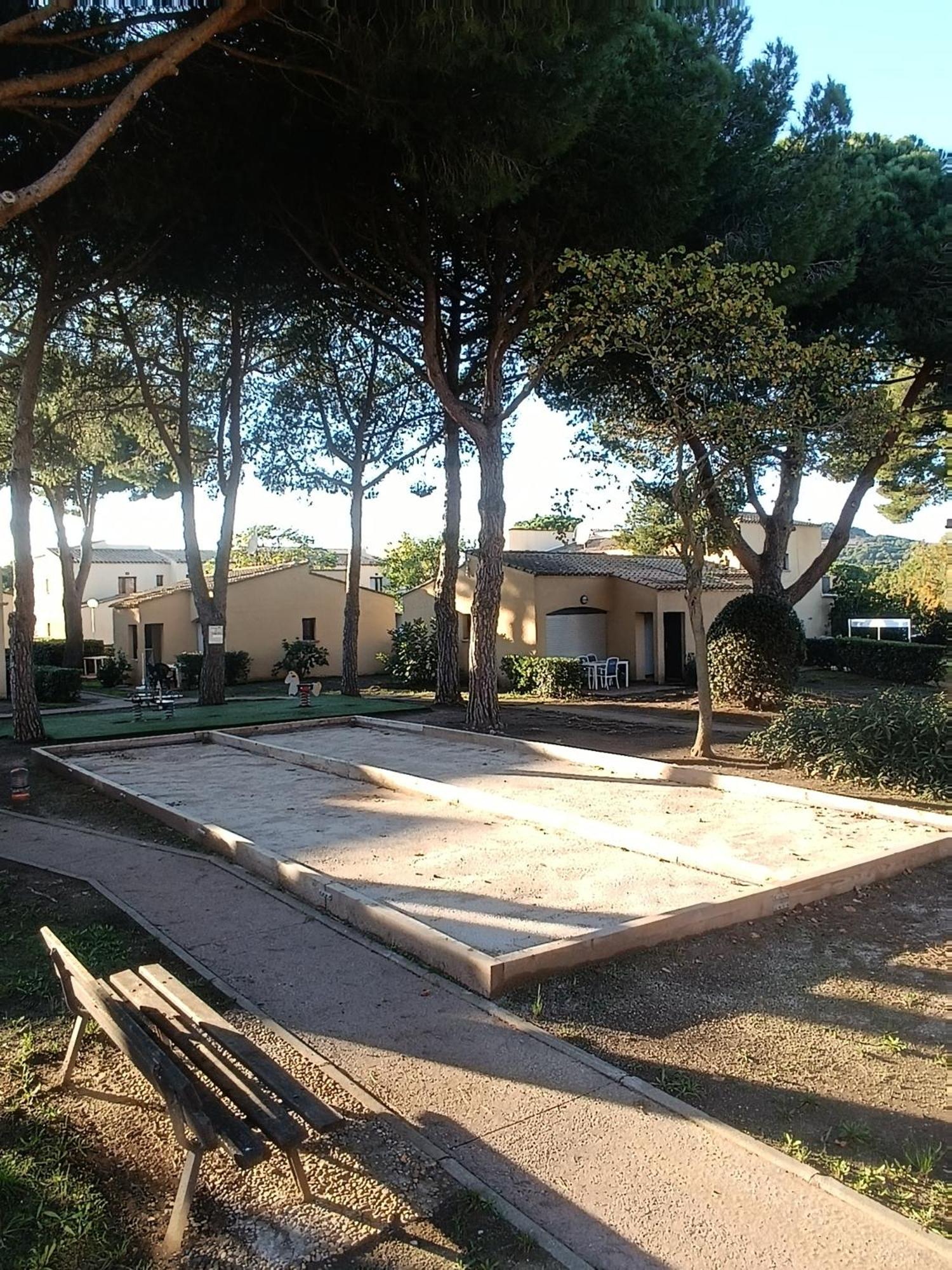 Studio Renove Dans Residence De Vacances Avec Grande Piscine Chauffee, Parking Et Terrasse Agde Eksteriør billede