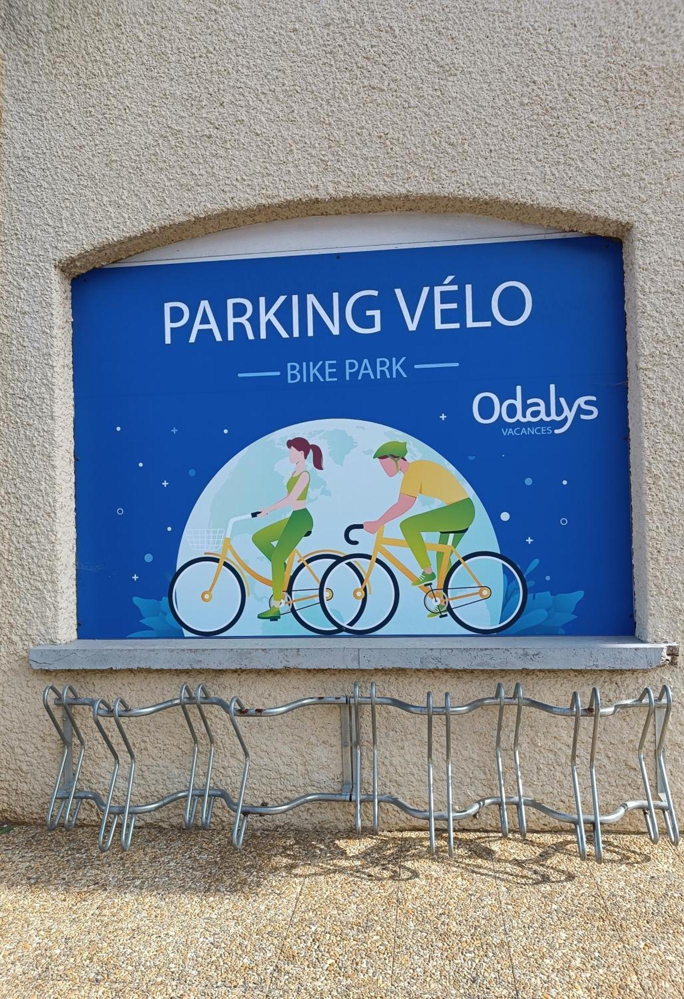 Studio Renove Dans Residence De Vacances Avec Grande Piscine Chauffee, Parking Et Terrasse Agde Eksteriør billede